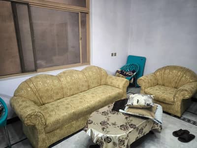 5 seater sofa set, Golden