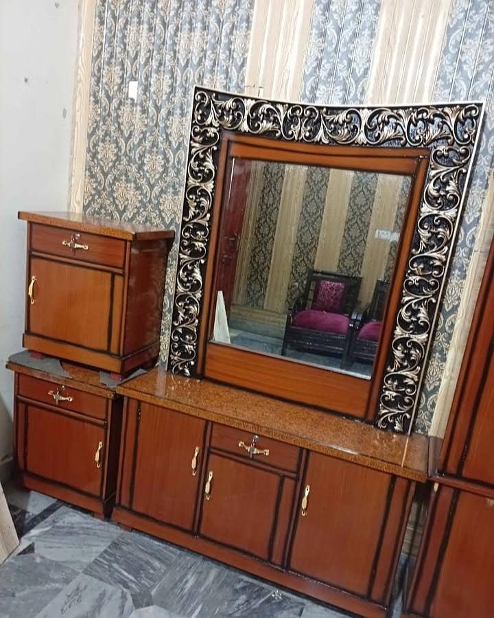 بیڈ ود سائیڈ ٹیبل میٹرس شو کے اس ڈریسنگ ٹیبل 0