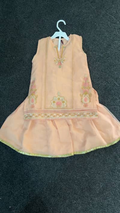 beautiful preloved dresses in afforable prices