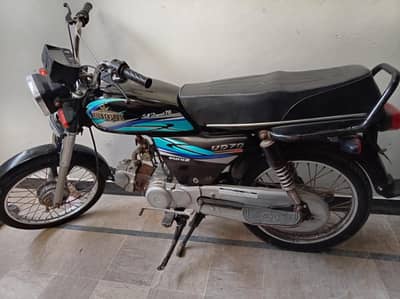 UNIQUE CD70 KARACHI NUMBER