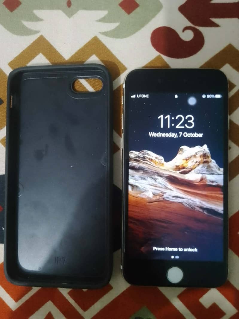 Apple iPhone 7 6