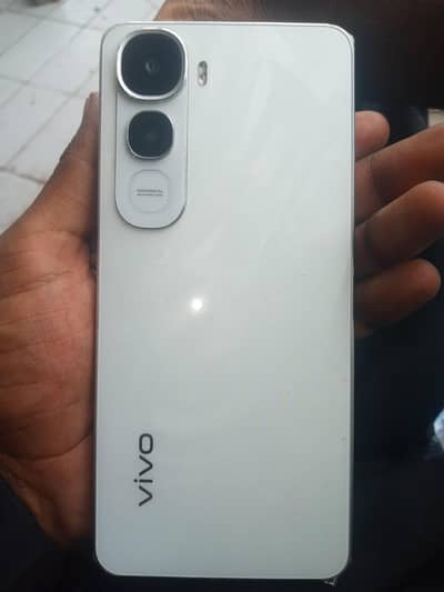 Vivo Y400