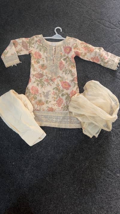 preloved dress in affordable price