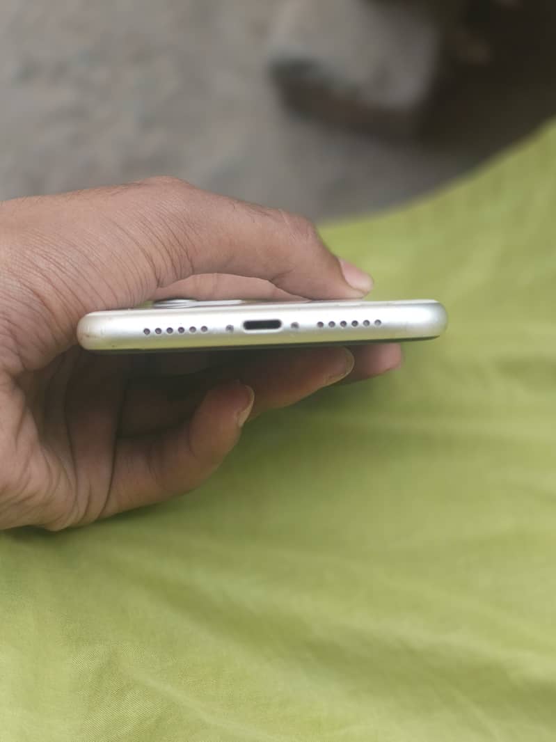 Apple iPhone 11 2