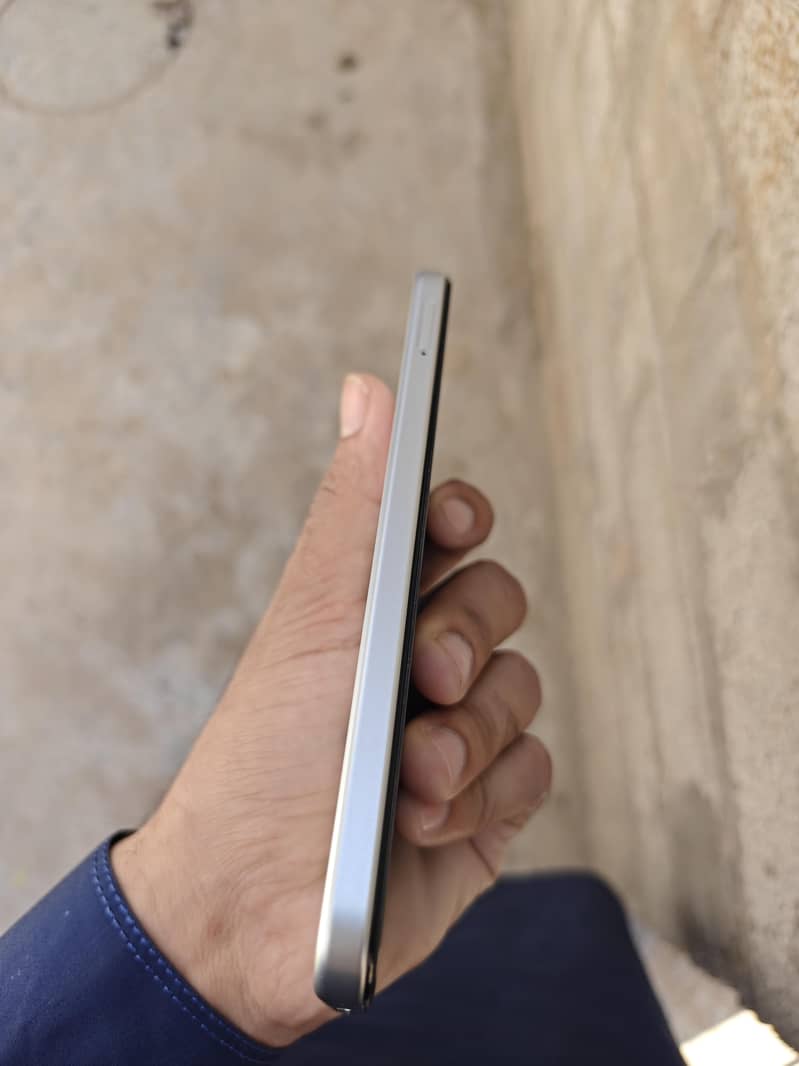 OPPO A6s 3