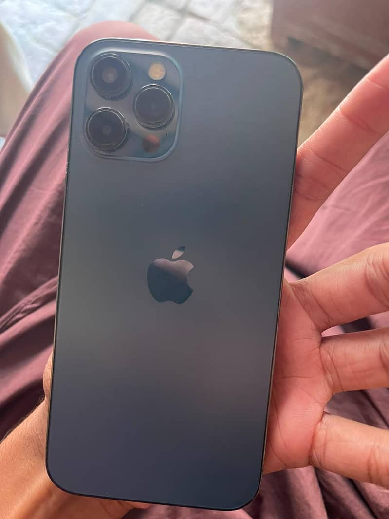 Apple iPhone 12 Pro Max 3