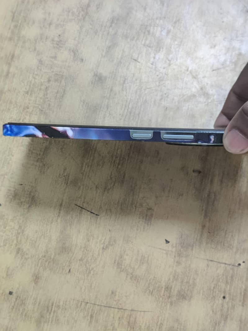 Realme 12 Plus 4