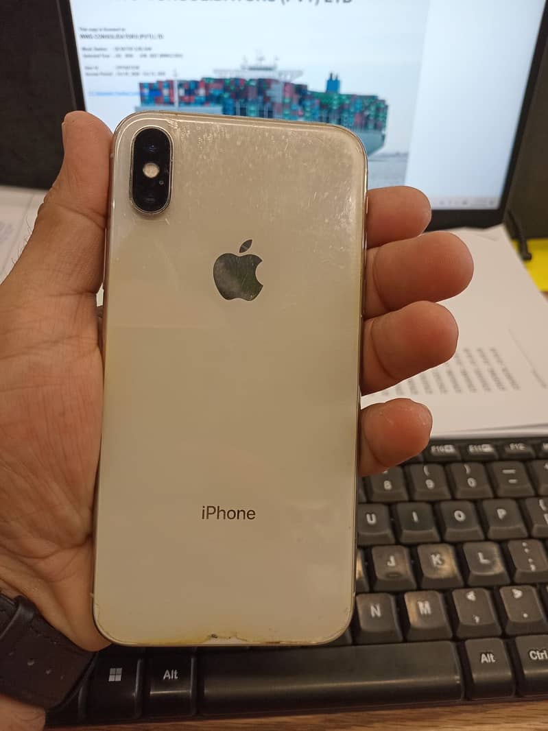 Apple iPhone X 5