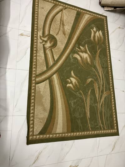 Center piece carpet in excellent condition