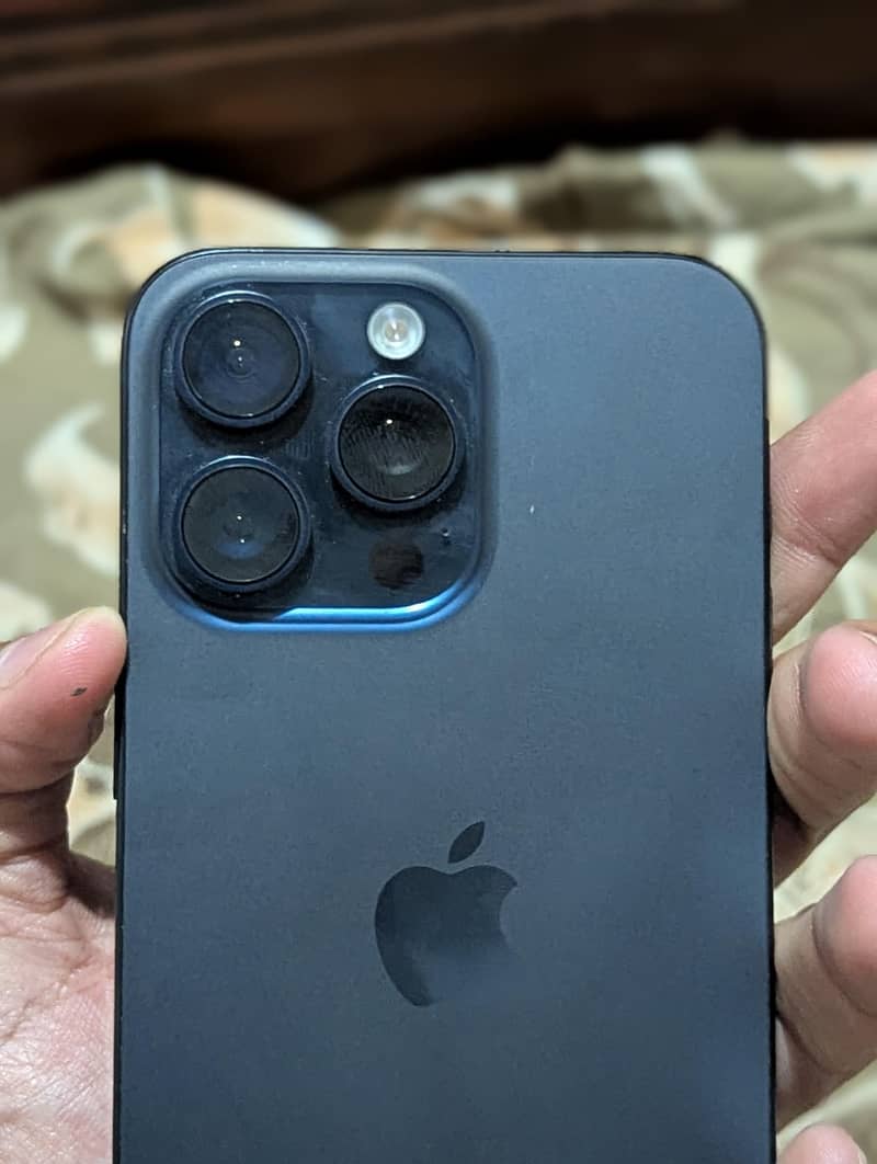 Apple iPhone 15 Pro Max with box 4