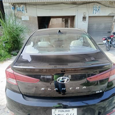 Hyundai Elantra 2024