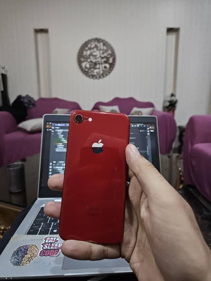 Apple iPhone 8 0
