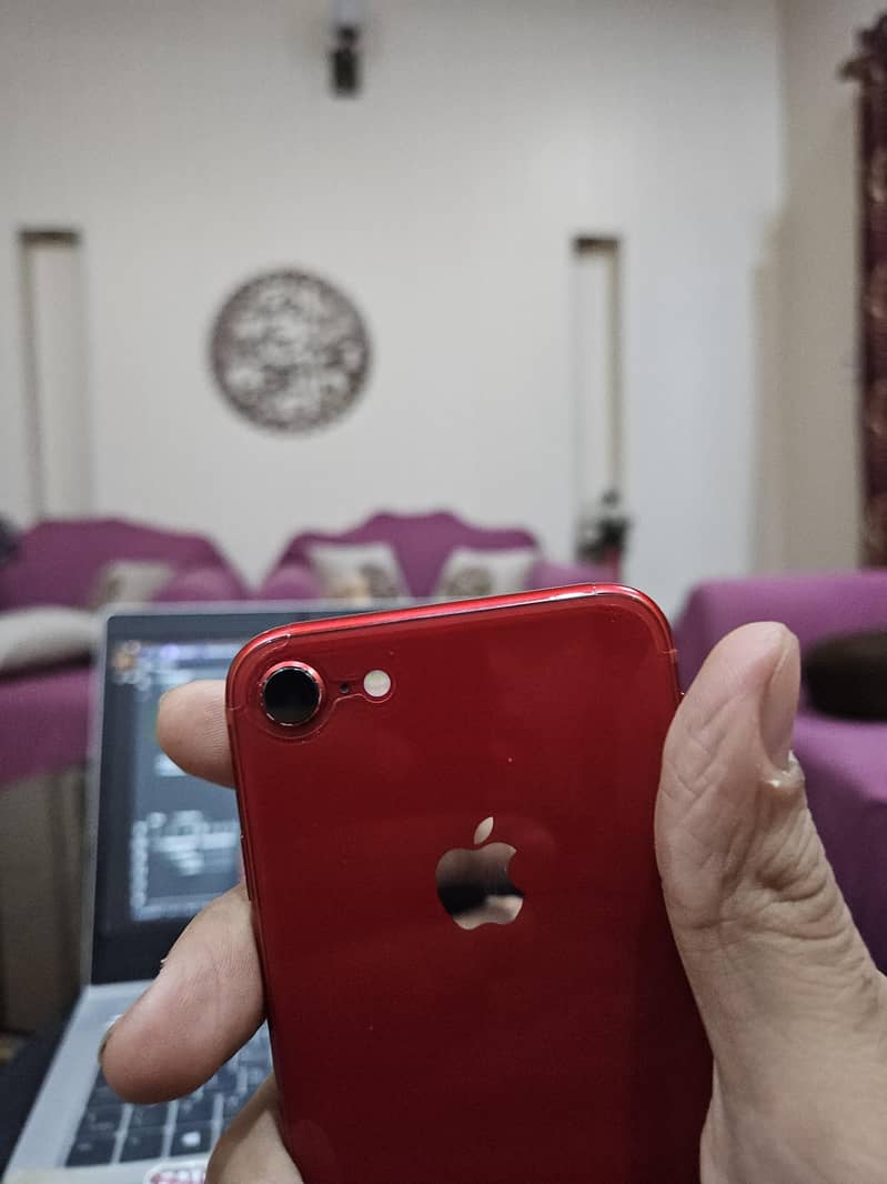 Apple iPhone 8 5