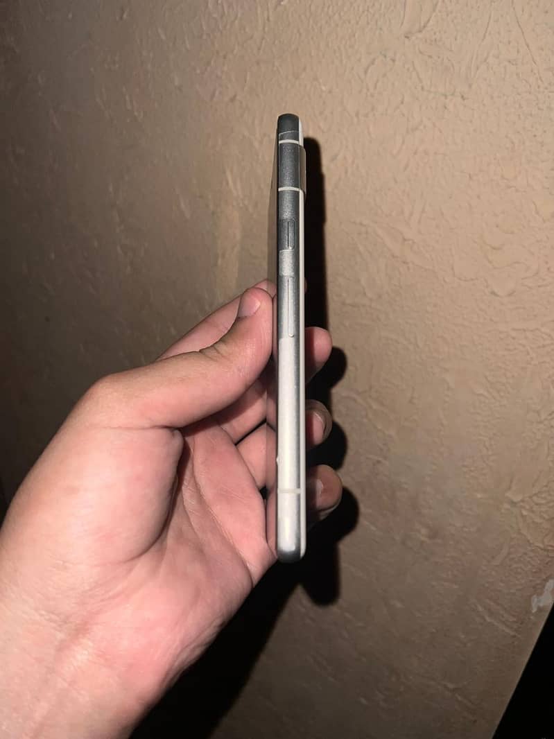 Google Pixel 7a 1
