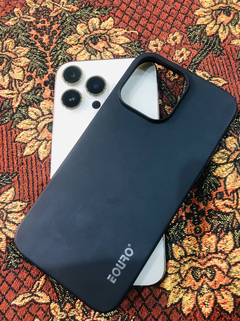Apple iPhone 14 Pro Max 4