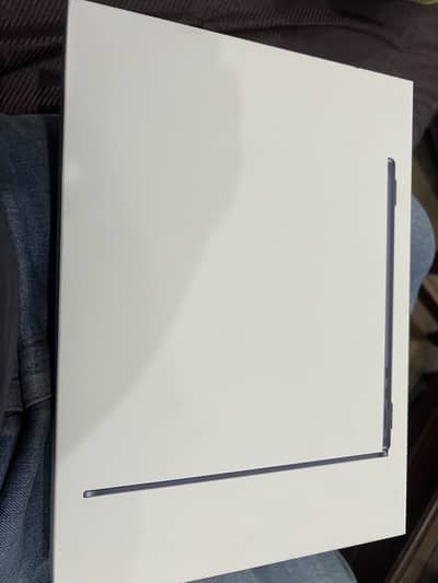 MACBOOK AIR M5 16GB 512Gb brand new