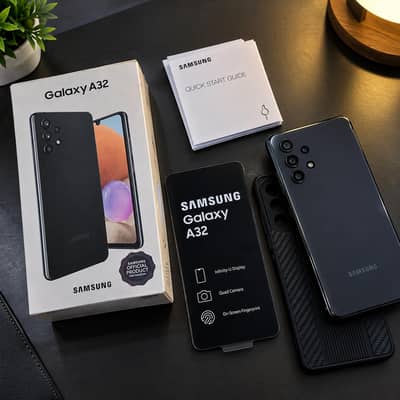 Samsung Galaxy A32 (6GB / 128GB Storage) with original box.