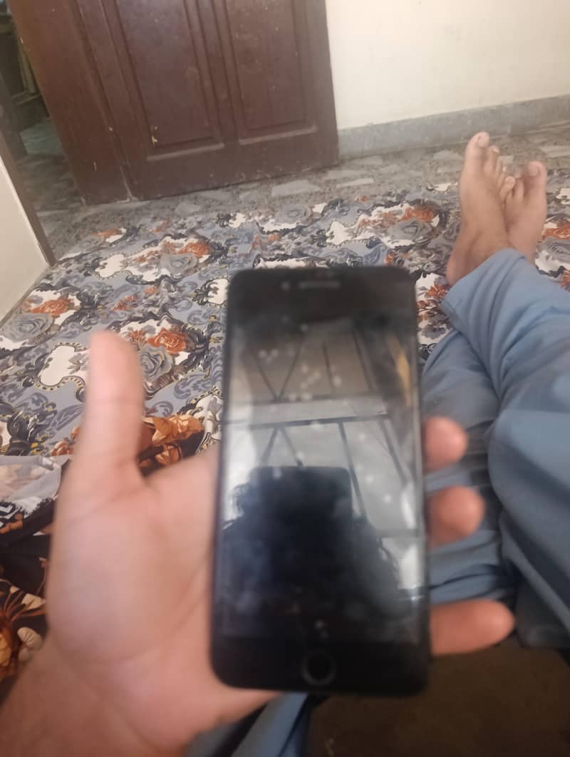 Apple iPhone 7 Plus 5