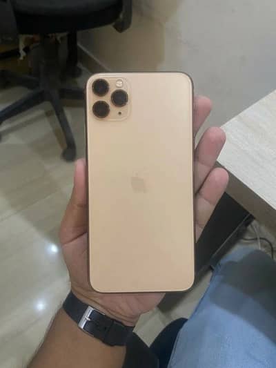 Apple iPhone 11 Pro Max (with box)