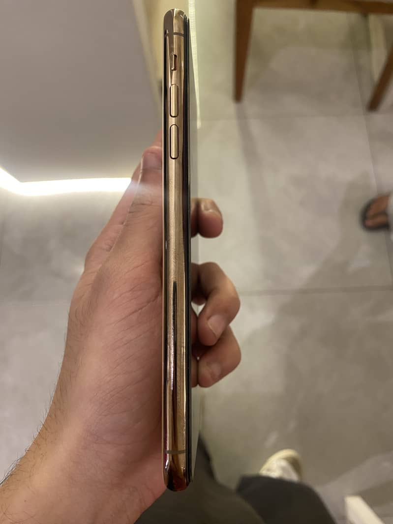 Apple iPhone 11 Pro Max 5