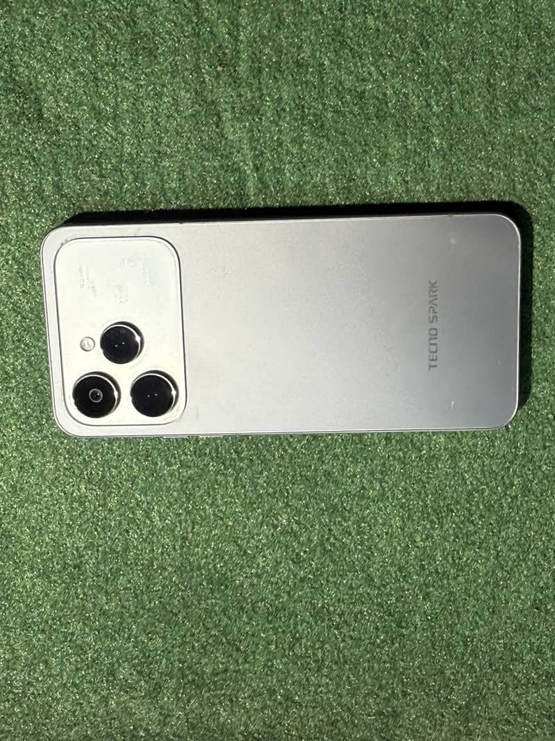Tecno Spark 4 1