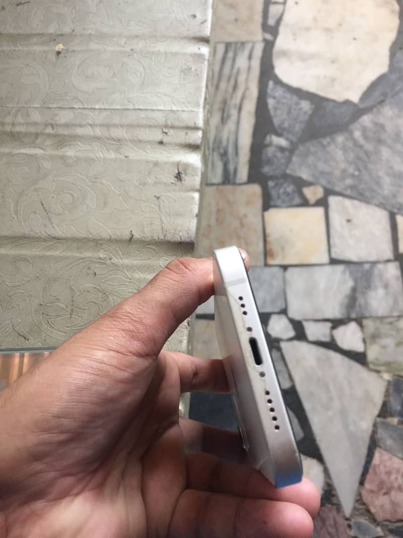 Apple iPhone 12 5