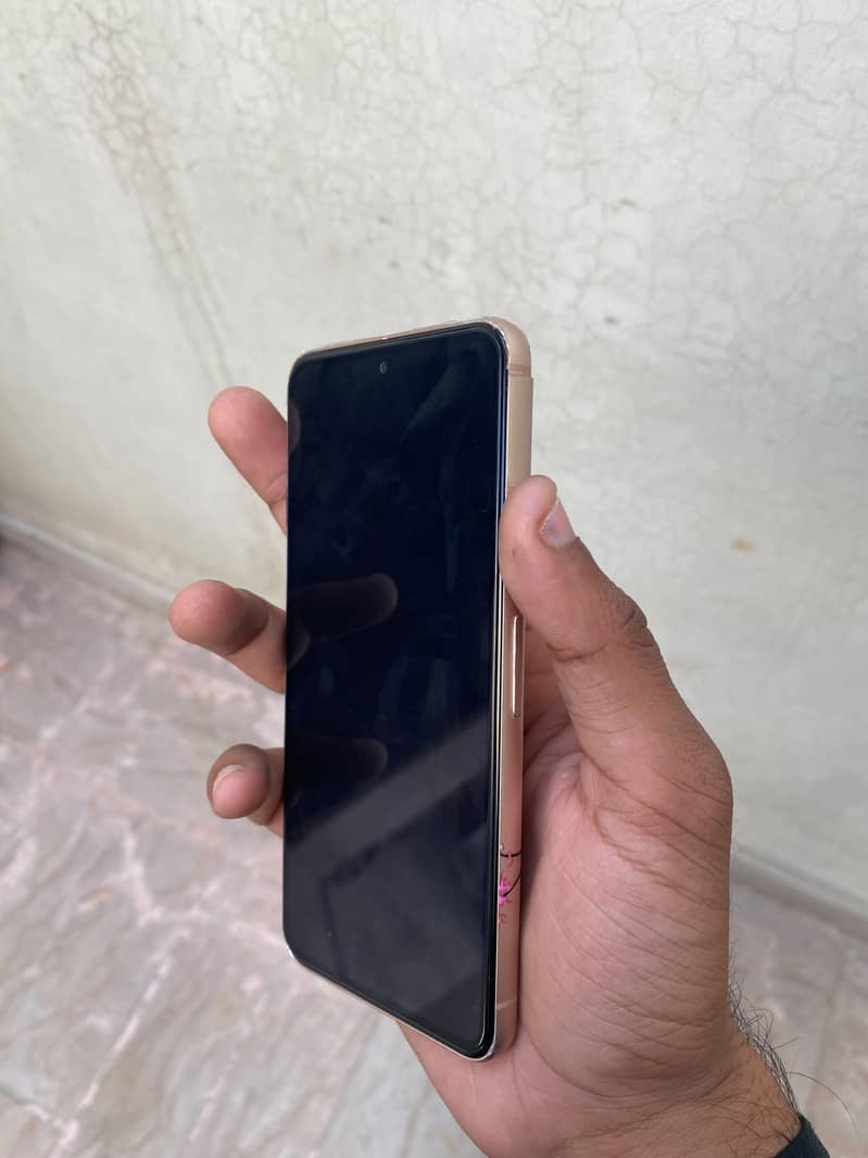 Google Pixel 8 3