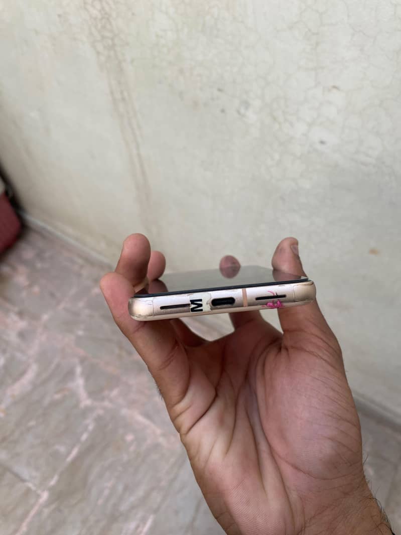Google Pixel 8 6