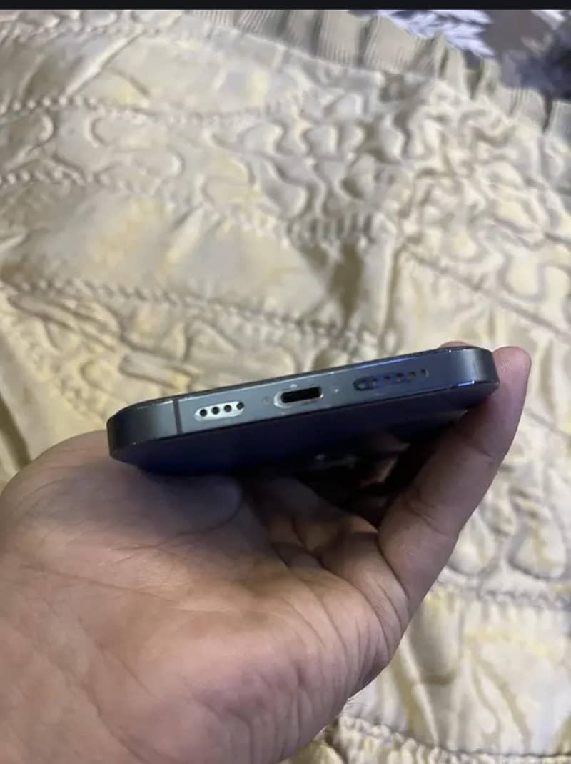 Apple iPhone 12 Pro Max 3