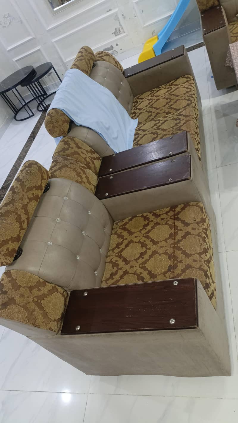 SOFA SET 2