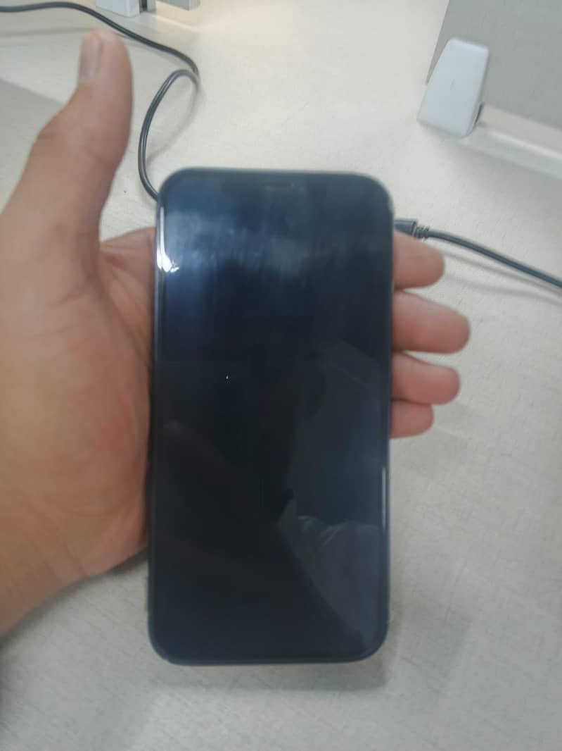Apple iPhone 12 1