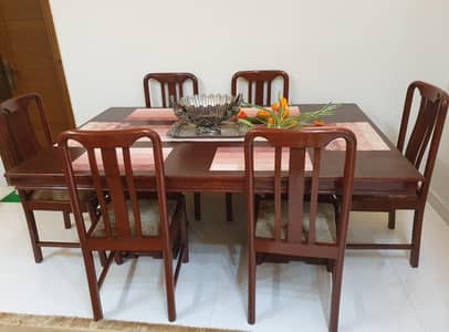 Dining table with 6 chairs