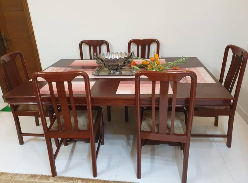 Dining table with 6 chairs 0