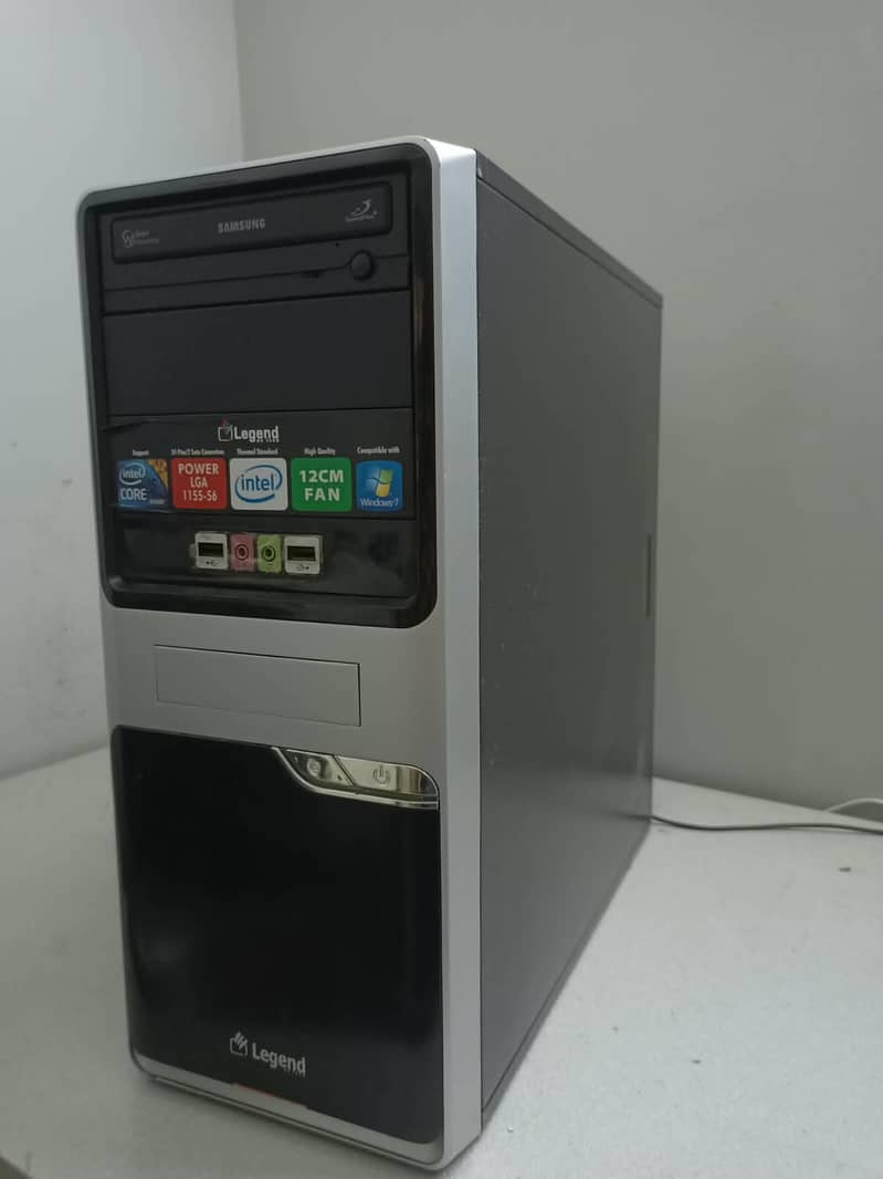 Custom Mid Range Gaming PC 0