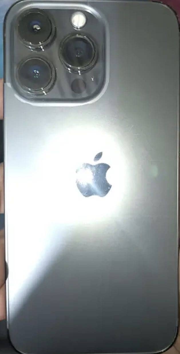 Apple iPhone 13 Pro 2