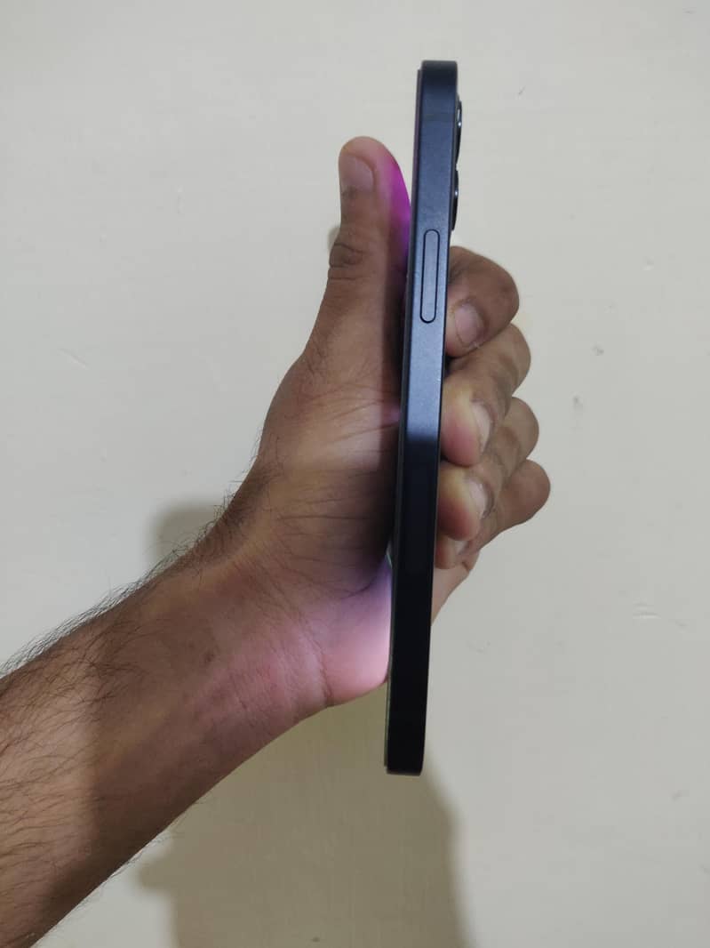 Apple iPhone 12 1