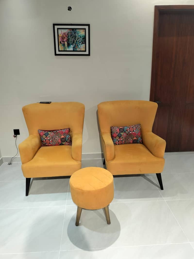 Chairs with stool 1