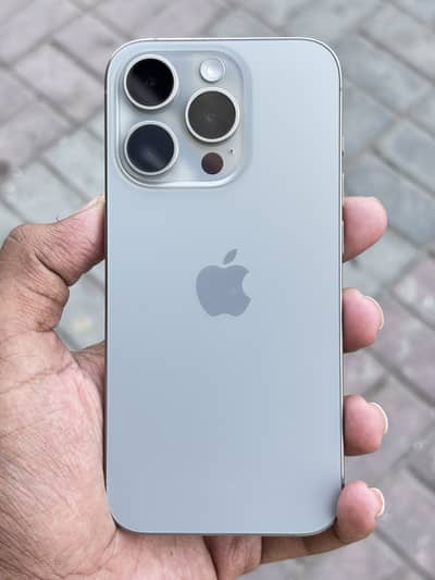 Apple iPhone 15 Pro