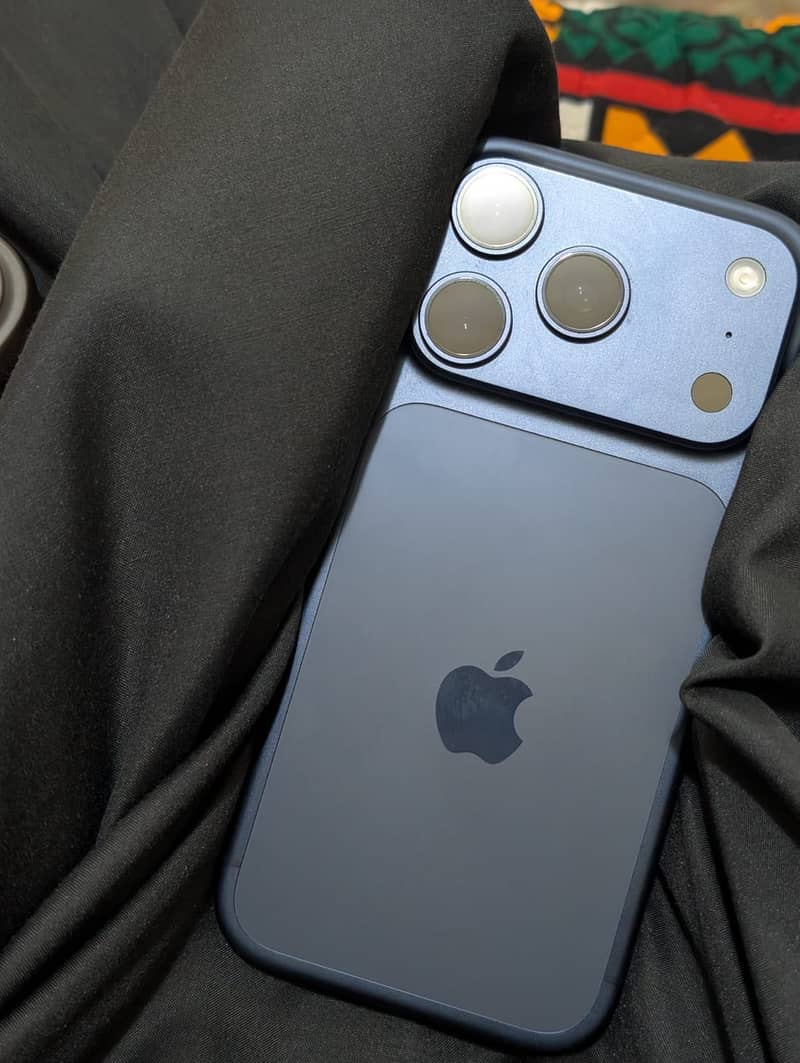 Apple iPhone 17 Pro 3