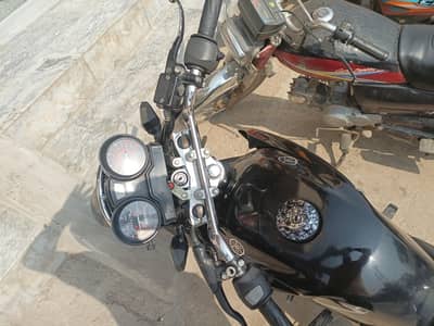 Yamaha ybr 125G contact on 03051500449