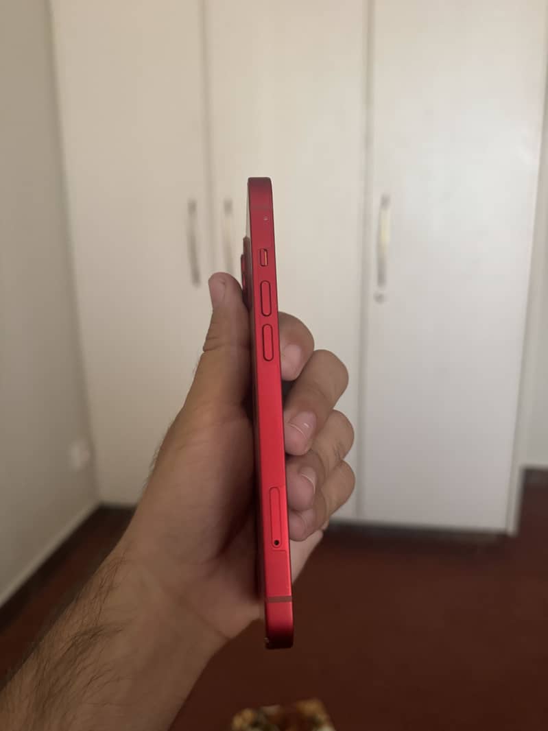 Apple iPhone 13 3