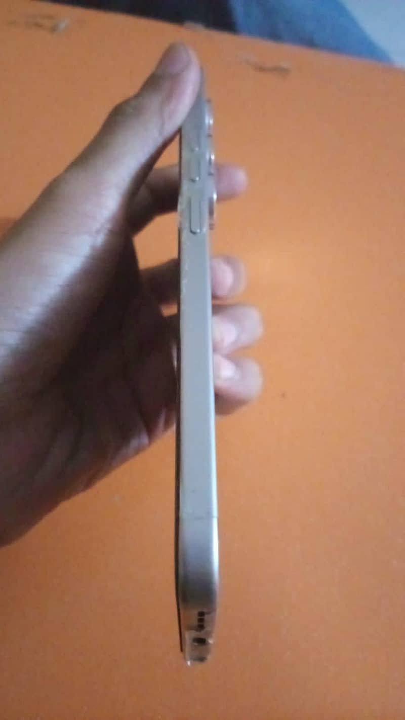 Tecno Spark 40 pro 0