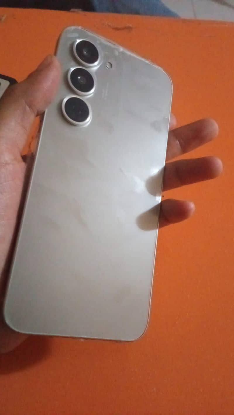 Tecno Spark 40 pro 3