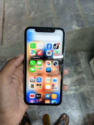 Apple iPhone 11