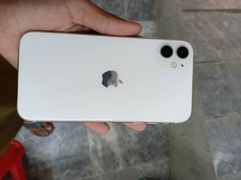 Apple iPhone 11 6