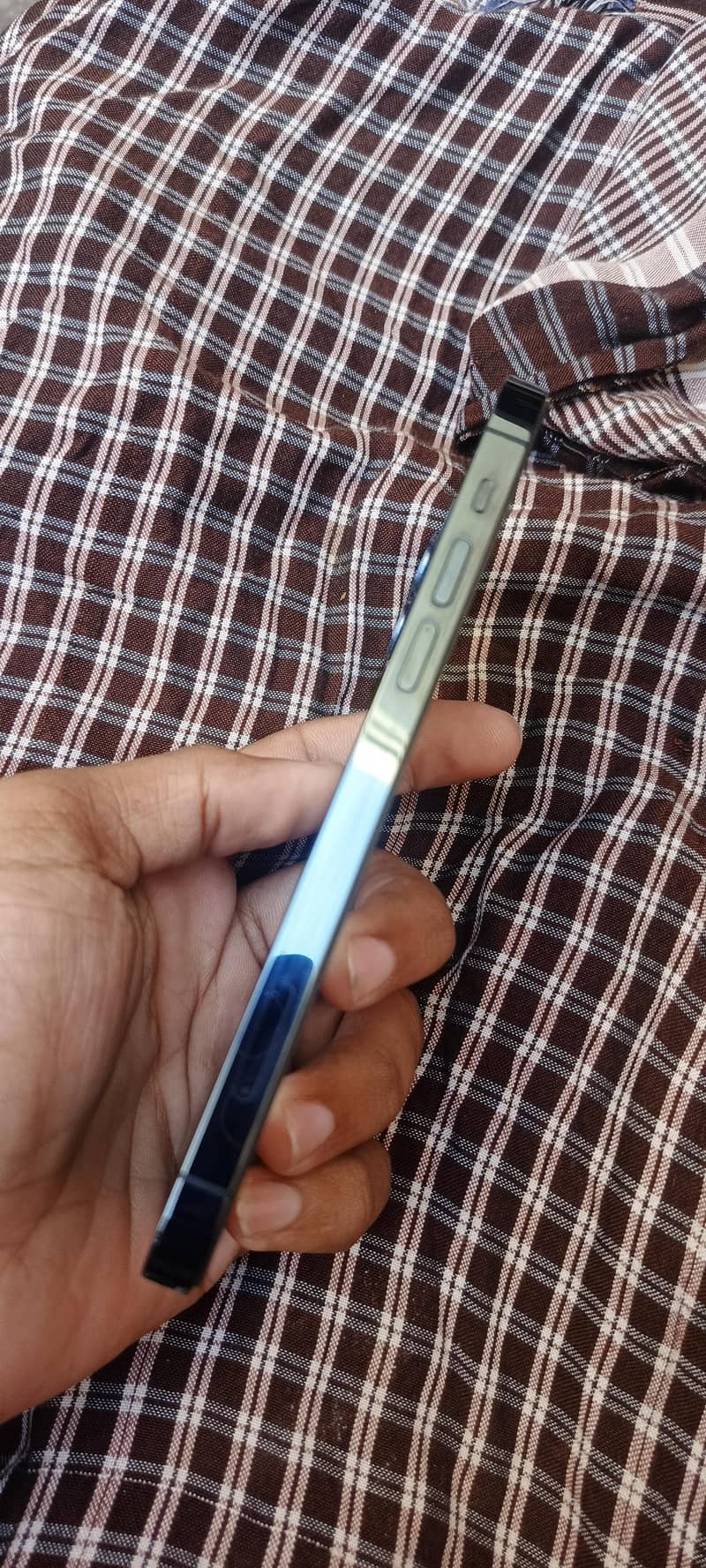 Apple iPhone 12 Pro 1