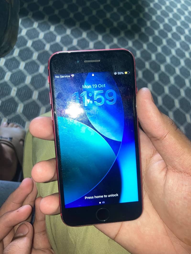 Apple iPhone SE 6