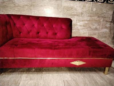 I want to sale my new sofa set condition 10/9 price 60,000