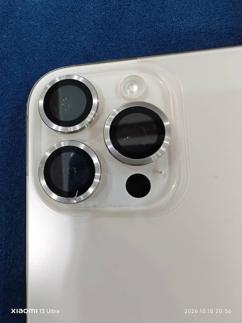 Apple iPhone 16 Pro Max 3