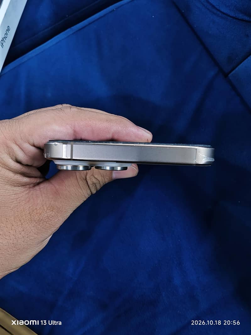 Apple iPhone 16 Pro Max 7